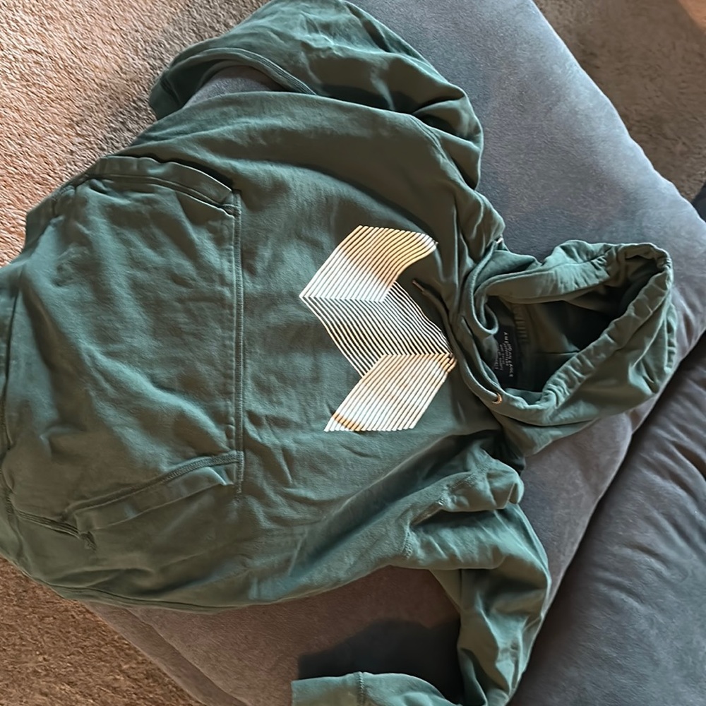 Men’s hoodie size L